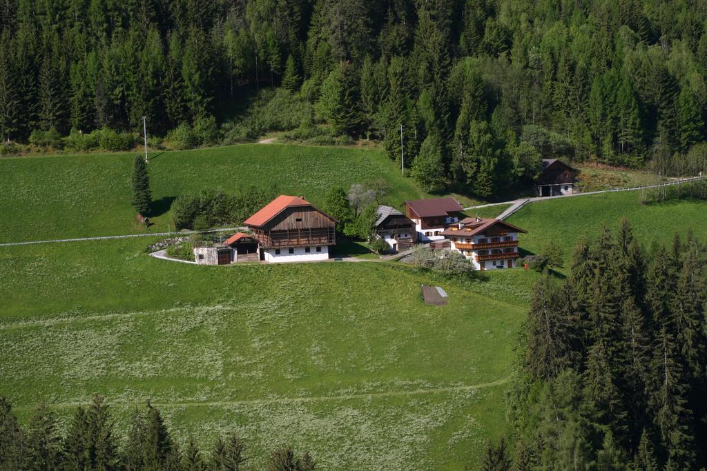 Luech Da Grones Vila San Vigilio Di Marebbe Exterior foto